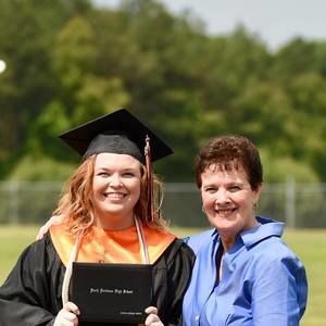 Meet your Posher, Loraine